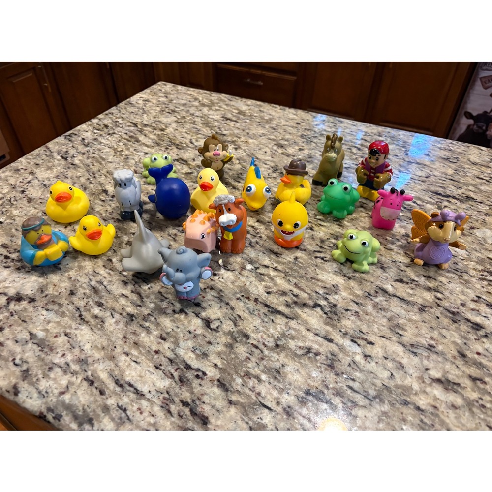 Mixed Bath Toy Lot 19pc Yellow Ducks Baby Shark Frogs Cow Elephant Monkey Whale